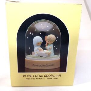 Vintage Precious Moments Snow Globe/Dome " Come Let us Adore Him"  1986